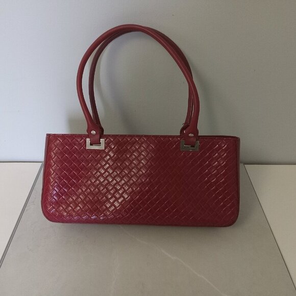 BULAGGI | Vegan Leather Woven bag - Picture 2 of 9